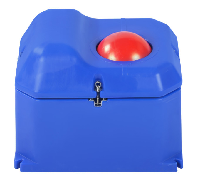 30-50 L/min LLDPE-Automatischer Bewässerer für Viehbestände mit eingebauter Temperaturregelung Blaue Farbe