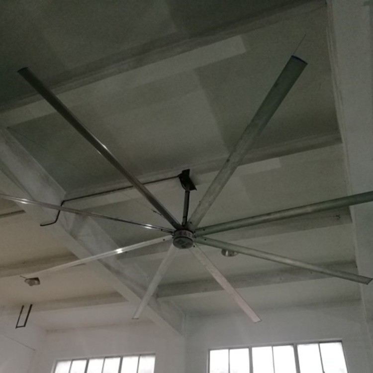 Industrieller Deckenventilator mit 6 Stück Legierungsblattmaterial für 1400m2 Abdeckungsfläche und geringen Lärm