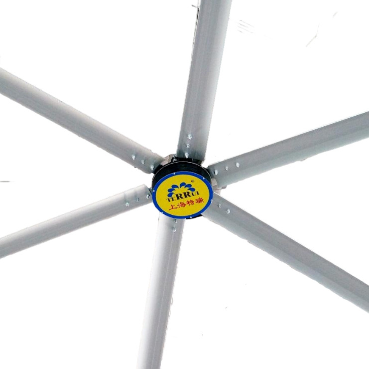 Industrieller Deckenventilator mit 6 Stück Legierungsblattmaterial für 1400m2 Abdeckungsfläche und geringen Lärm